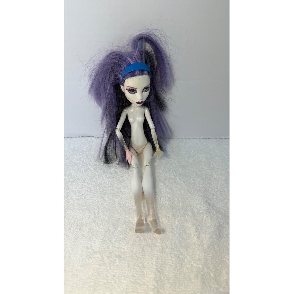 Monster High Spectra Vondergeist G1 Nude Doll PurpleHair Translucent 2008 Mattel - Picture 4 of 7